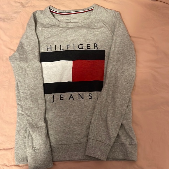 Tommy Hilfiger Long Sleeve - Picture 1 of 1